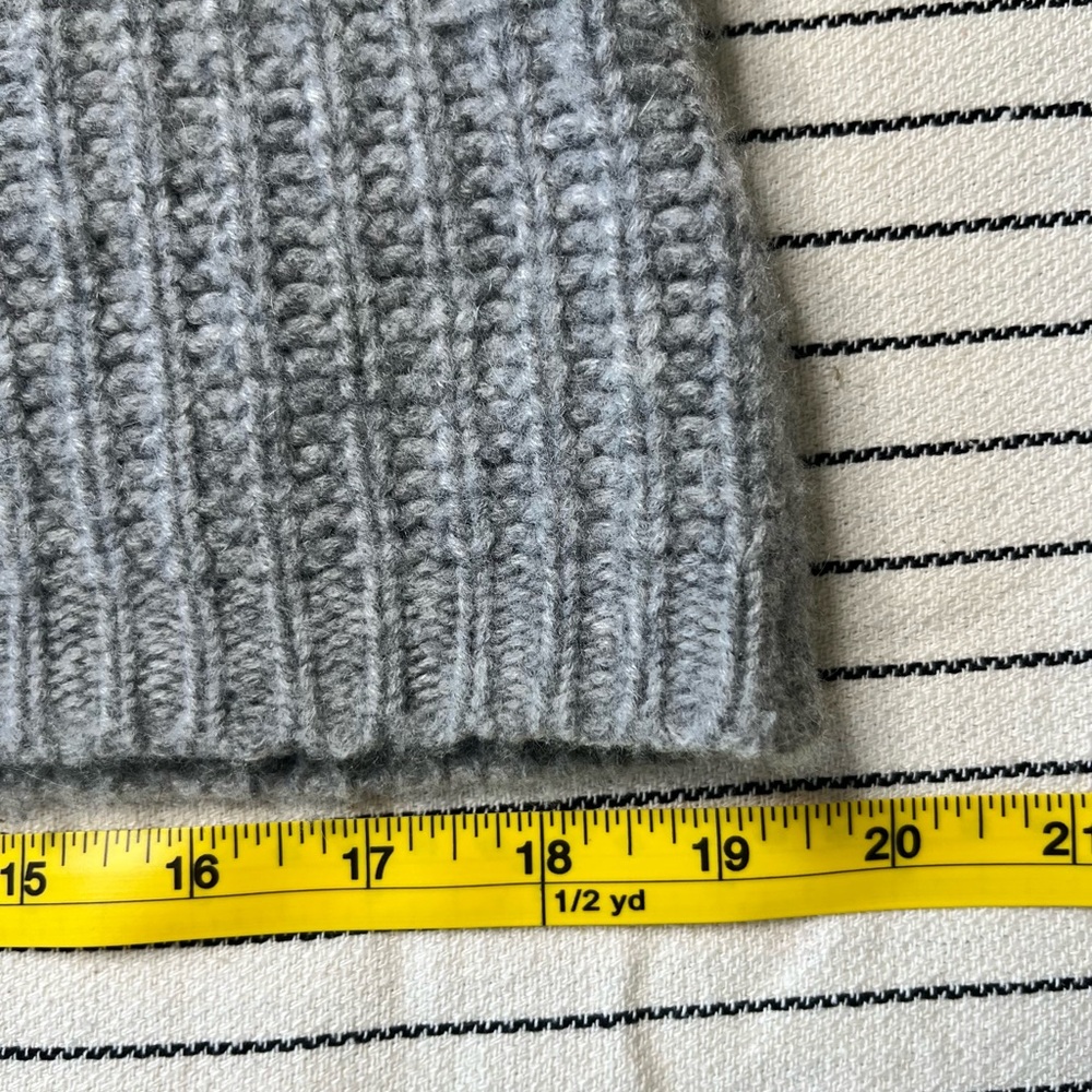 James Perse Gray 100% Cashmere Ribbed Turtleneck Sweater, size 3 - Picture 9 of 14